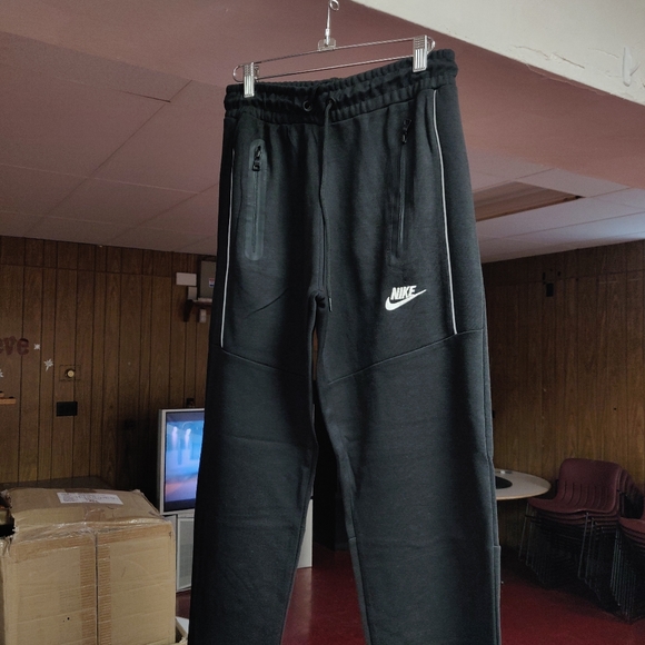 Hoodie+ pants matching Nike jogger sets in multiple sizes and colors - Picture 2 of 7